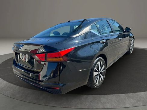 Used 2021 Nissan Altima 2.5 SV FWD image 5