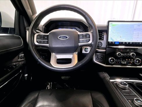 Used 2022 Ford Expedition Max XLT AWD/4WD image 4