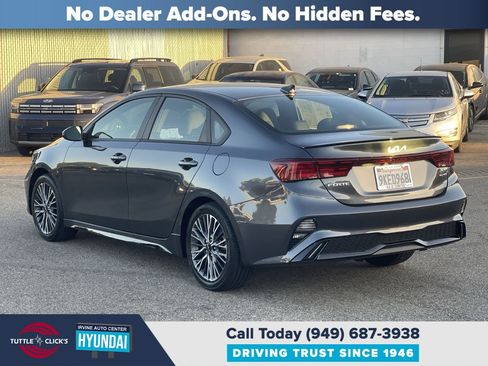 Used 2024 Kia Forte GT-Line w/ GT-Line Premium Package FWD image 4