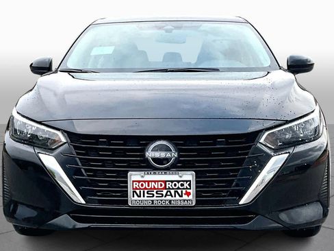 New 2025 Nissan Sentra SV image 3