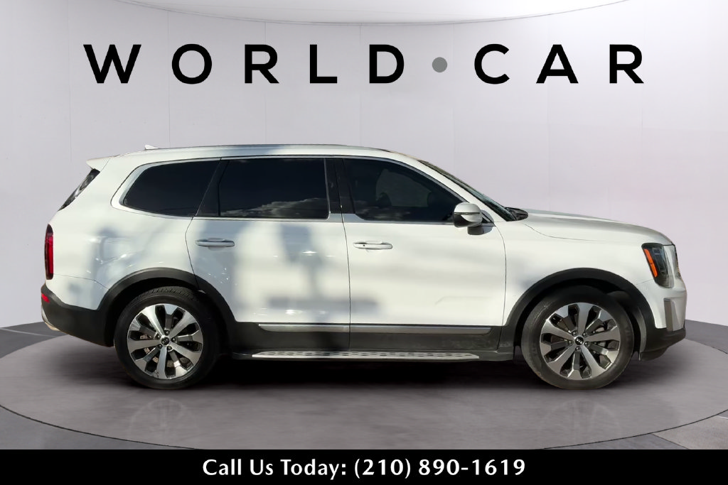 Used 2021 Kia Telluride S FWD image 3