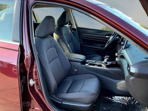 Certified 2024 Nissan Altima 2.5 SV FWD image 27