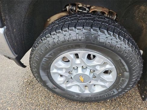 Certified 2023 Chevrolet Silverado 2500 LTZ w/ LTZ Convenience Package image 31