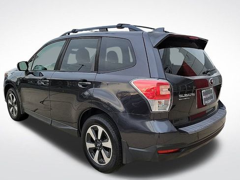 Used 2018 Subaru Forester 2.5i Premium image 3