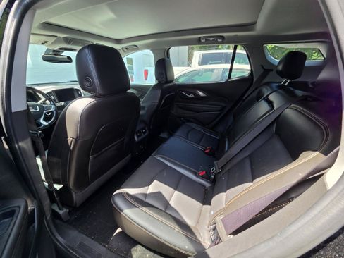 Used 2021 GMC Terrain SLT w/ Elevation Edition FWD image 8