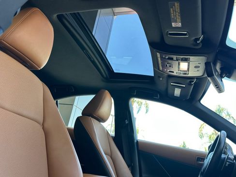Used 2021 Lexus IS 300 w/ Comfort Package RWD image 32