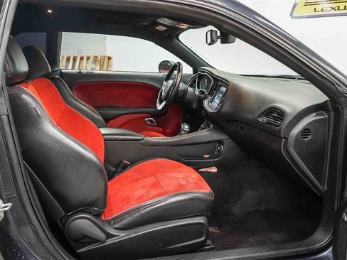 Used 2017 Dodge Challenger GT w/ GT Interior Package image 16