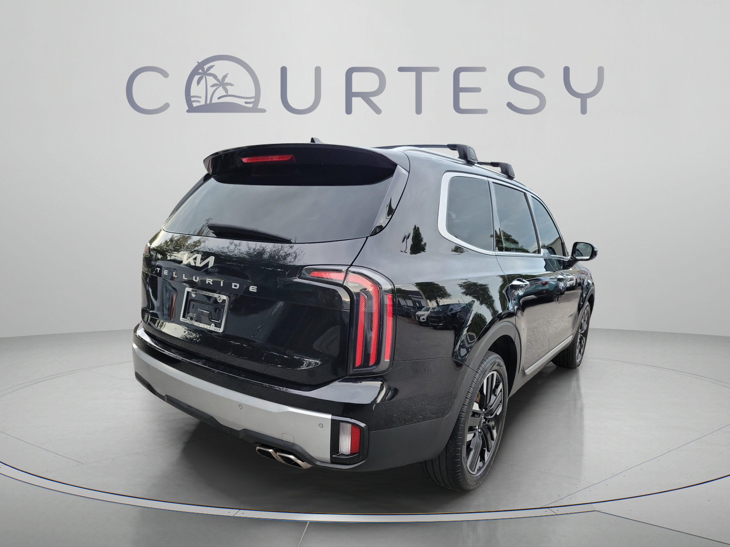 Certified 2024 Kia Telluride SX FWD image 3