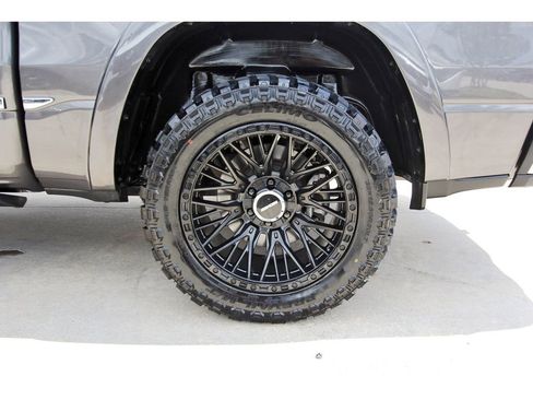 Used 2024 RAM 1500 Limited AWD/4WD image 30