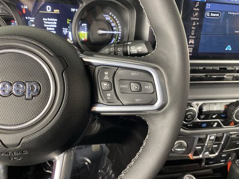 Used 2025 Jeep Wrangler Backcountry image 25