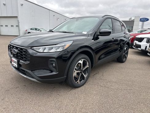 New 2026 Ford Escape ST-Line Select w/ Equipment Group 401A image 14