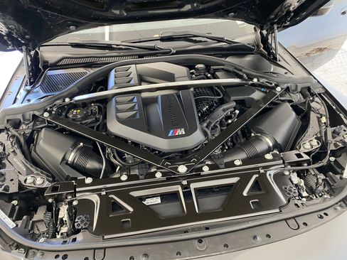 Used 2024 BMW M2 Coupe w/ Lighting Package image 32