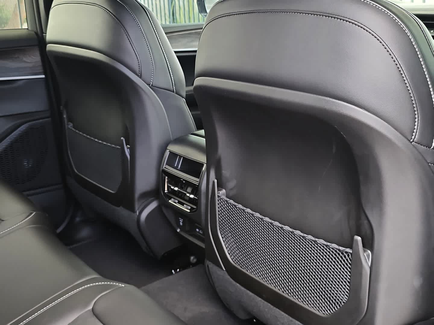 New 2026 Jeep Grand Cherokee Altitude AWD/4WD image 25