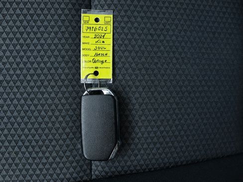Used 2024 Kia Soul LX w/ Option Group 015 FWD image 43