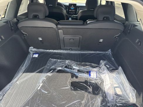 New 2026 Volvo XC60 B5 Plus w/ Protection Package Premier image 5