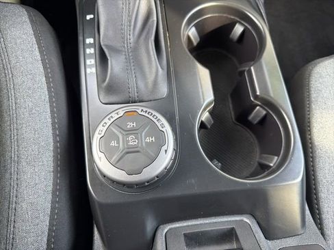 Used 2025 Ford Bronco Big Bend image 26