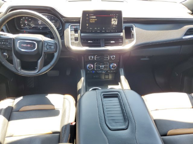 Used 2024 GMC Yukon AT4 w/ Technology Package AWD/4WD image 29