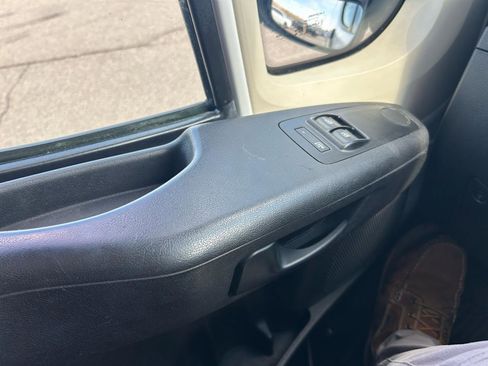Used 2015 RAM ProMaster 3500 image 29