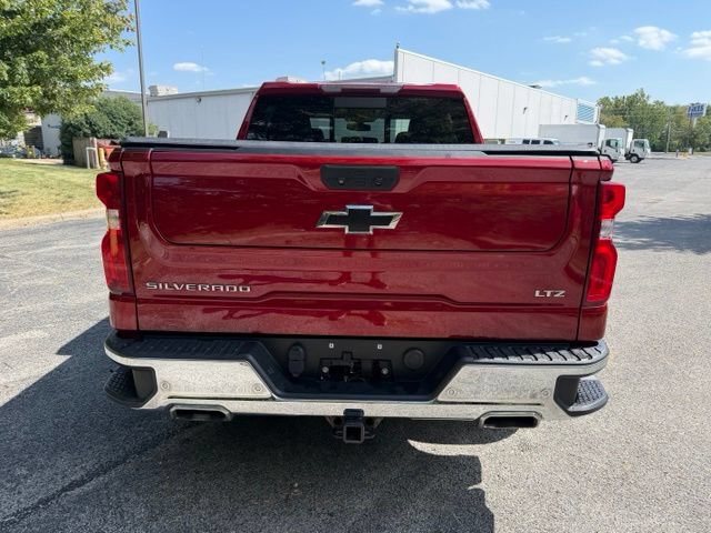 Used 2021 Chevrolet Silverado 1500 LTZ AWD/4WD image 7