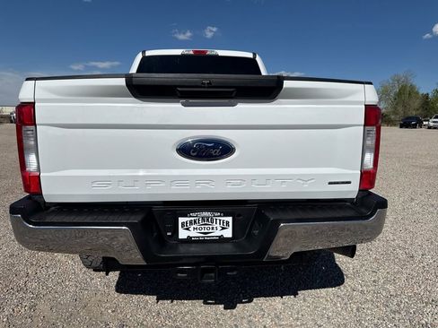 Used 2017 Ford F250 XLT w/ Advanced Security Pack image 9