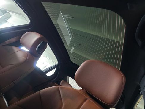 New 2026 BMW 740i xDrive w/ Premium Package AWD/4WD image 10