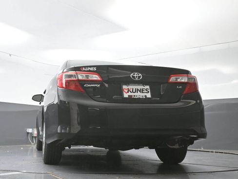 Used 2014 Toyota Camry LE FWD image 50