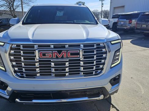New 2026 GMC Yukon XL Denali w/ Denali Reserve Package image 2