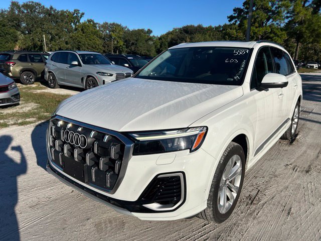 Used 2025 Audi Q7 3.0T Premium Plus AWD/4WD image 2