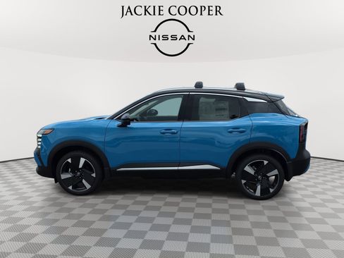 New 2026 Nissan Kicks SR w/ Cold Weather Package AWD/4WD image 8