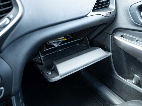 Used 2021 Jeep Cherokee Latitude image 18