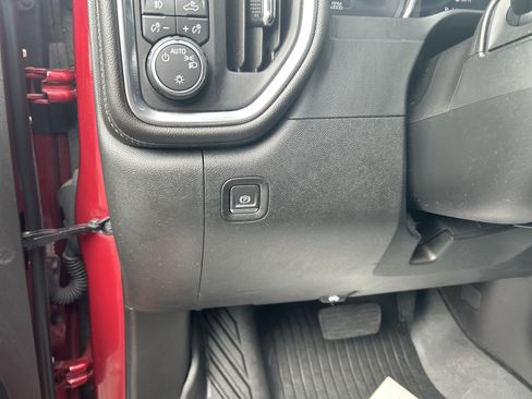 Used 2020 Chevrolet Silverado 1500 LT Trail Boss AWD/4WD image 23