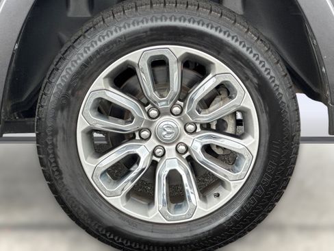 Used 2022 RAM 1500 Laramie w/ Sport Appearance Package AWD/4WD image 12