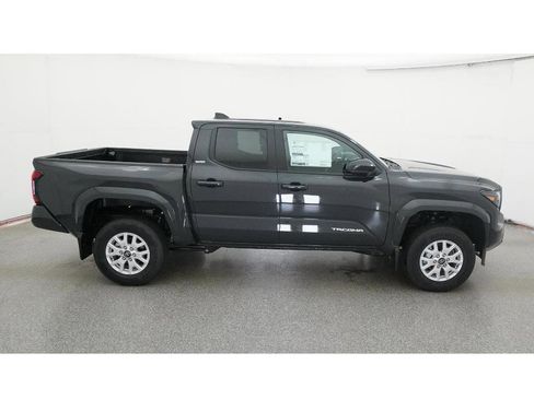 New 2025 Toyota Tacoma SR5 image 11