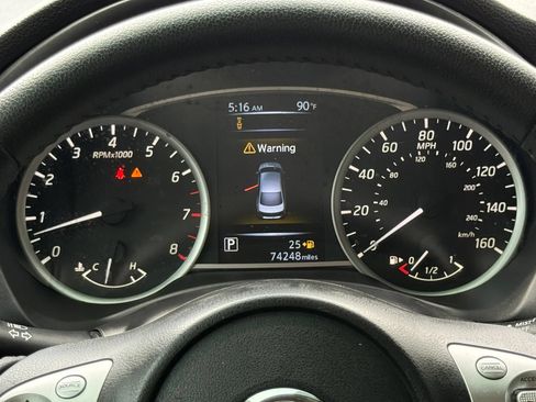 Used 2018 Nissan Sentra SV w/ All Weather Package FWD image 8