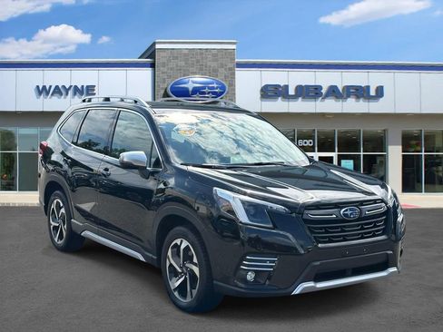 Certified 2023 Subaru Forester Touring AWD/4WD image 1