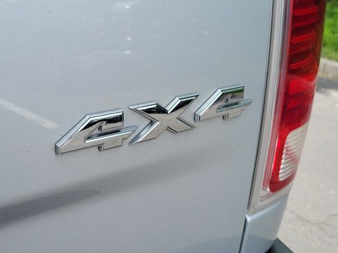 Used 2016 RAM 1500 Laramie AWD/4WD image 7