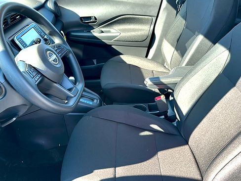 New 2025 Nissan Kicks Play S image 10