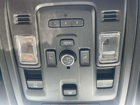 Used 2021 Chevrolet Tahoe High Country w/ Premium Package AWD/4WD image 32