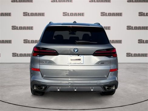 New 2026 BMW X5 xDrive50e image 4