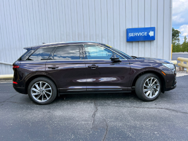 Used 2023 Lincoln Corsair Grand Touring w/ Equipment Group 302A AWD/4WD image 11