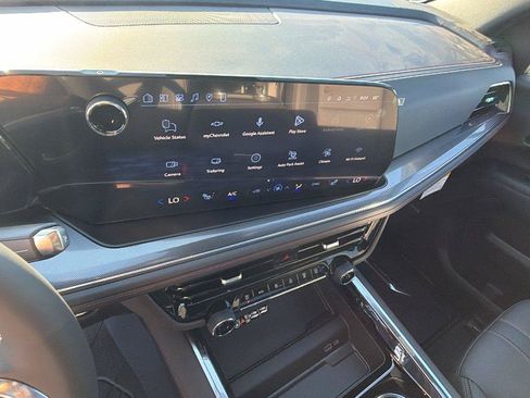 New 2026 Chevrolet Suburban RST w/ Comfort Package AWD/4WD image 5