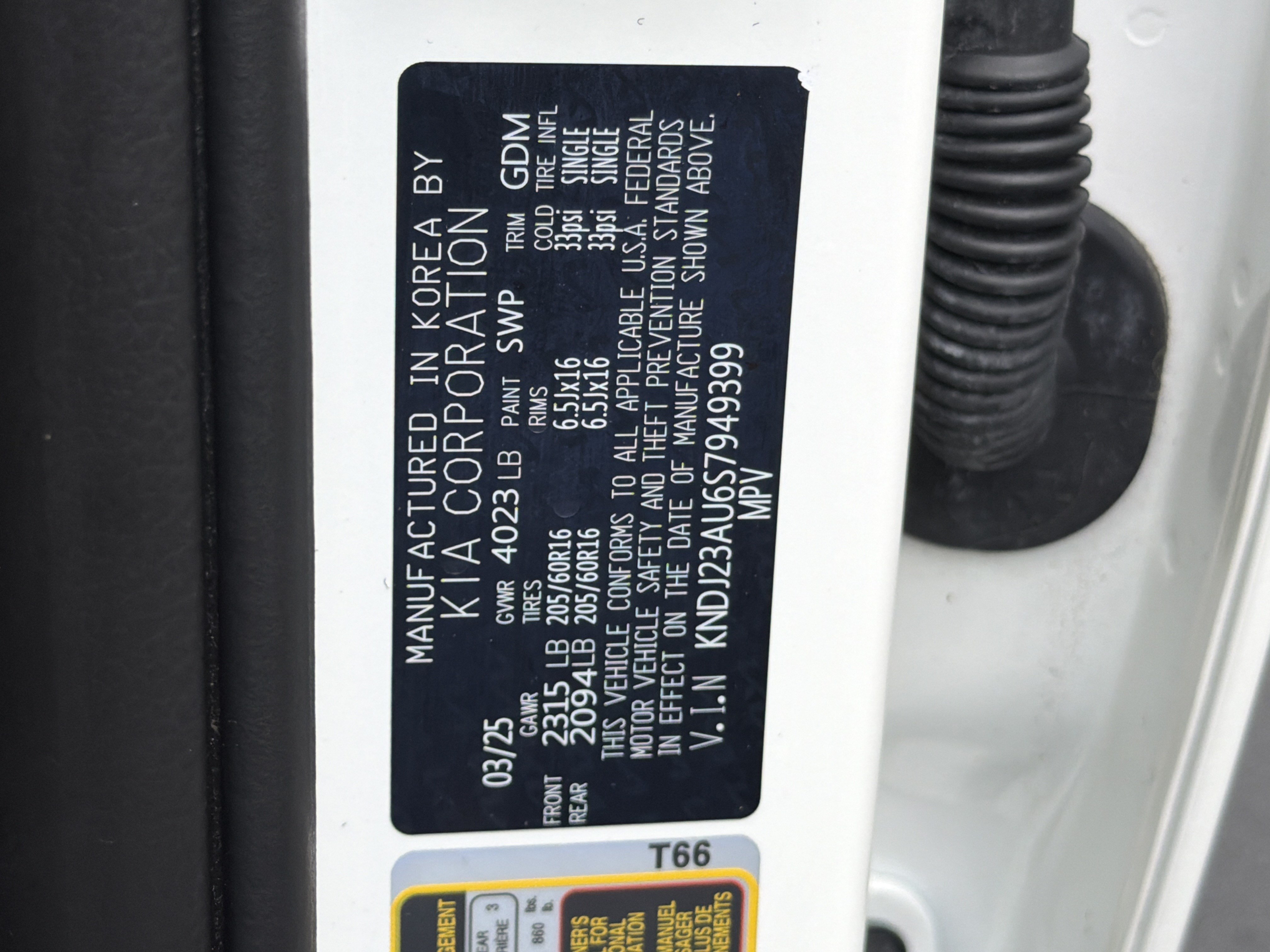 Used 2025 Kia Soul LX FWD image 34
