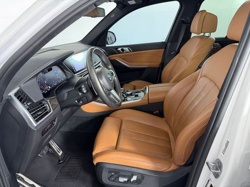 Used 2022 BMW X5 xDrive40i w/ M Sport Package AWD/4WD image 5