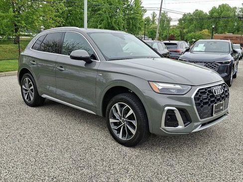 Certified 2023 Audi Q5 2.0T Premium Plus w/ Premium Plus Package AWD/4WD image 3