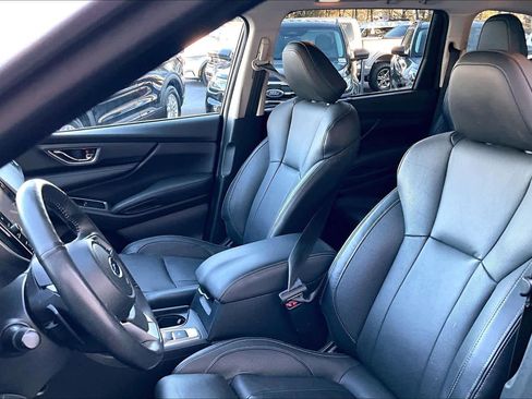 Used 2023 Subaru Ascent Limited w/ Technology Package image 8