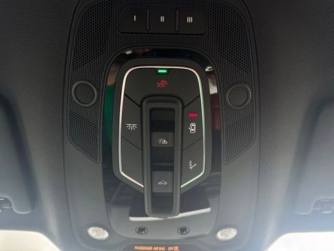 Used 2019 Audi SQ5 Premium Plus w/ Premium Plus Package AWD/4WD image 34