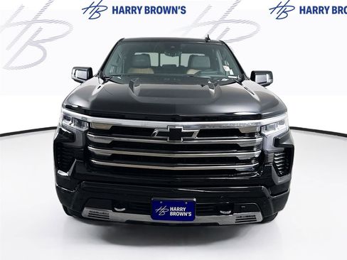 Used 2025 Chevrolet Silverado 1500 High Country w/ High Country Premium Package AWD/4WD image 29