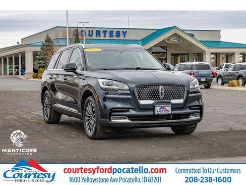 Used 2023 Lincoln Aviator Reserve w/ Equipment Group 201A image 1