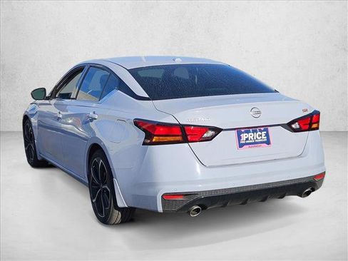 Used 2024 Nissan Altima 2.5 SR image 8