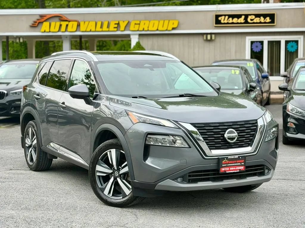 Used 2021 Nissan Rogue SL AWD/4WD image 1